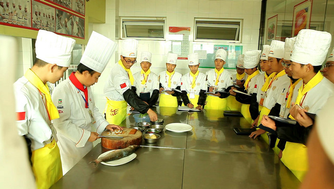 新东方烹饪学校学费一年多少钱_新东方烹饪学费_重庆新东方烹饪学院学费