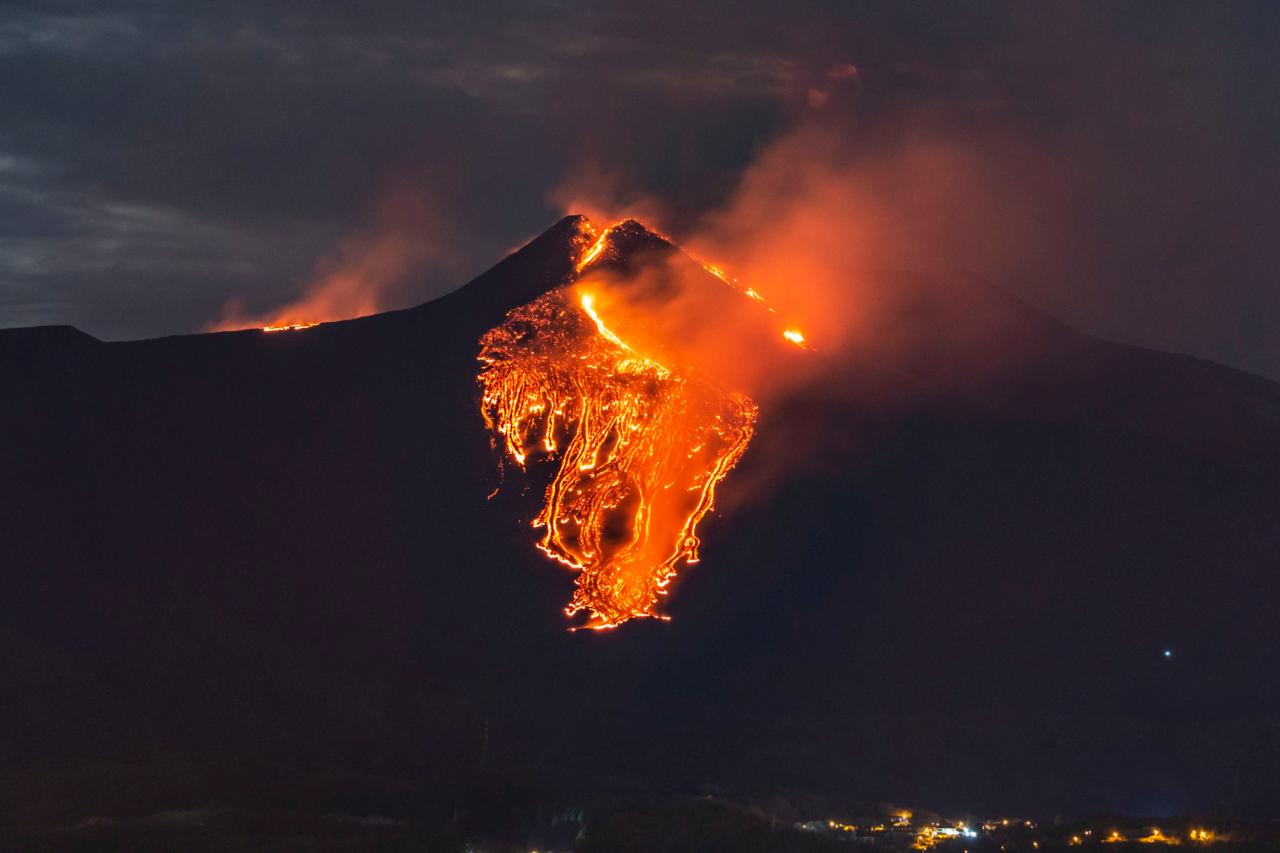 皮纳图博山_皮纳图博火山_纳布拉尔岛火山