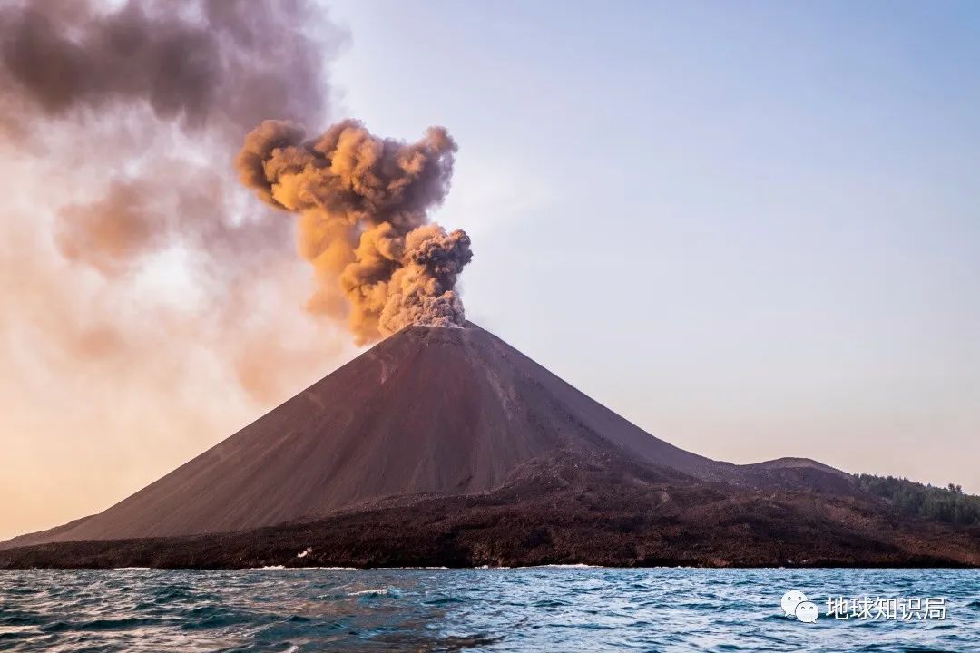 美国黄石公园火山如果爆发_智力火山再次爆发_富士山火山爆发