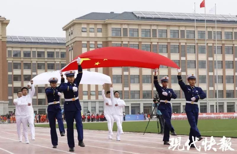 山东师大二附中校徽_南师大附中_川师附中是师大一中吗