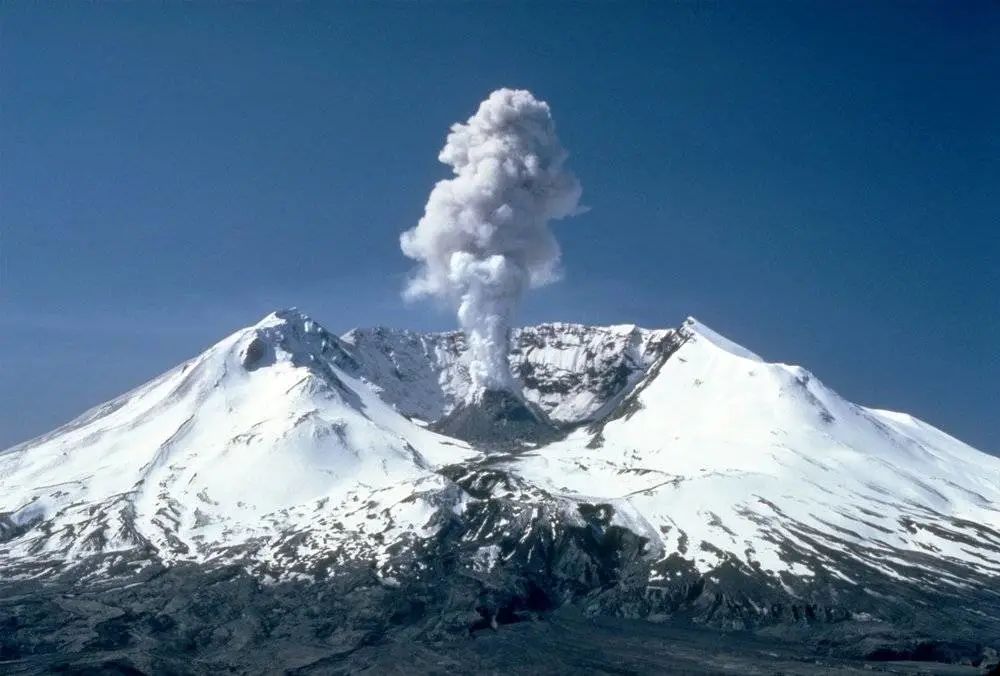 皮纳图博火山_皮纳图博火山_皮纳图博山