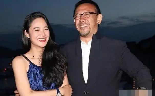 姜文第一任妻子_姜文几任妻子_姜文妻子