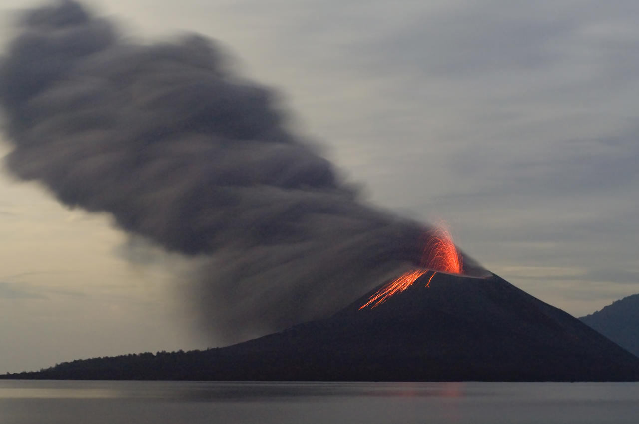 纳布拉尔岛火山_皮纳图博山_皮纳图博火山