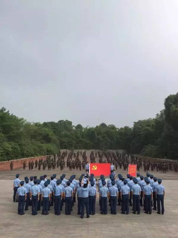 八一建军祝福语_八一建军动态图片_八一建军节是哪一年