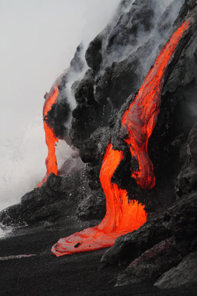 冒纳罗亚火山神话_皮纳图博火山_科西圭纳火山