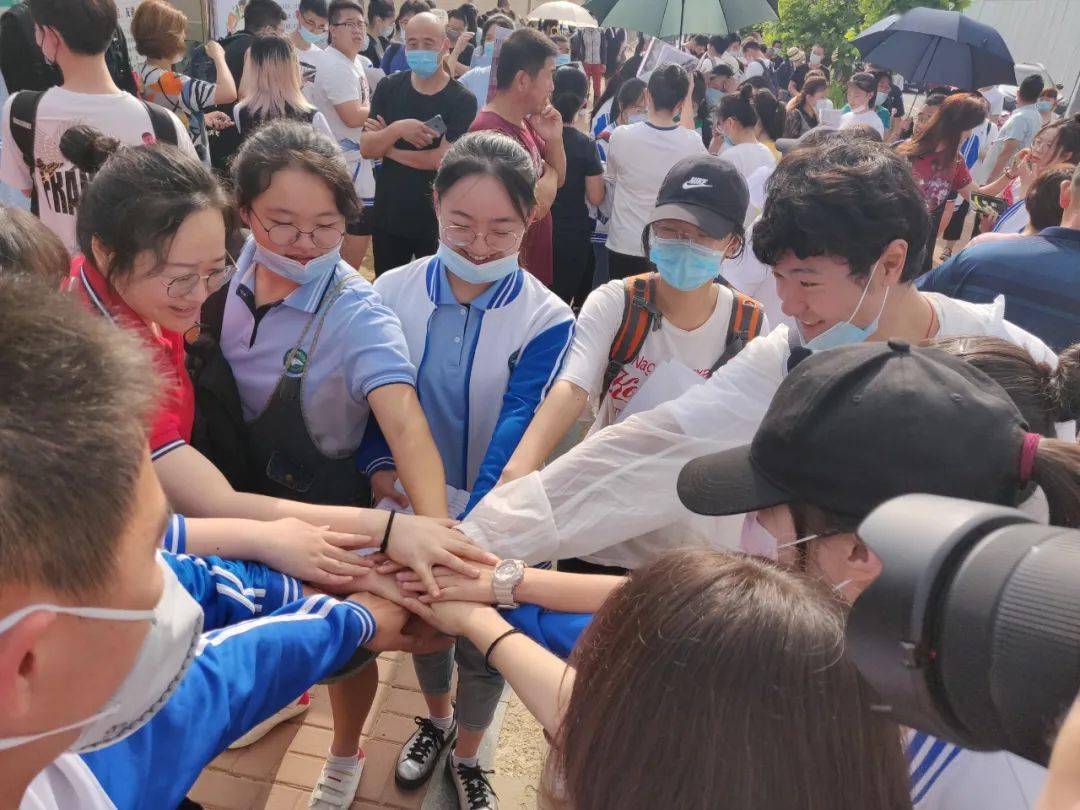 最霸气8字高考励志语_凤姐求祝福求鼓励原文_高考祝福语和鼓励的话8字