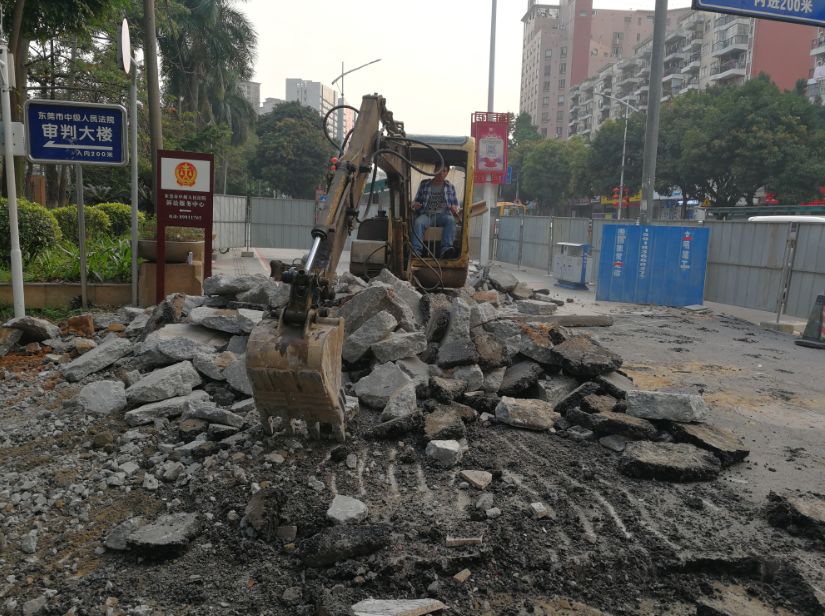 道路等级城市主干路辅路_城市道路等级_道路等级城市快速路