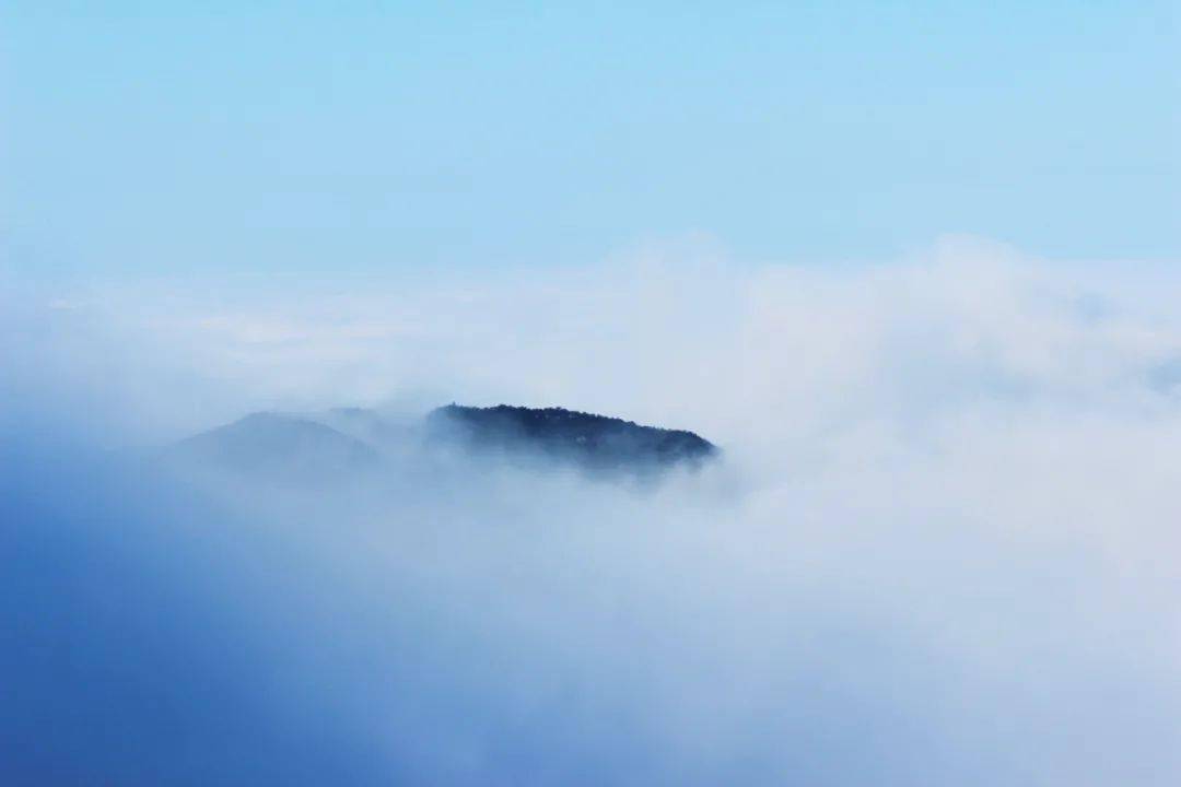 白云悠悠空千载_悠悠白云里_白云千载空悠悠