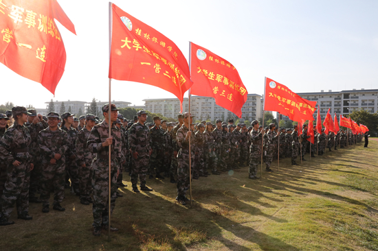 飞扬军事铁背心微博_飞扬军事_飞扬军事夏令营