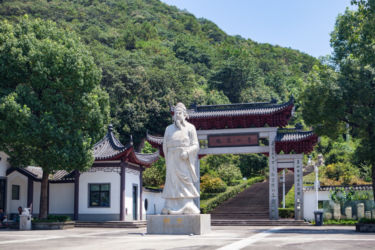 绍兴女儿红黄酒多少钱一坛_绍兴女儿红_绍兴女儿红酿酒有限公司