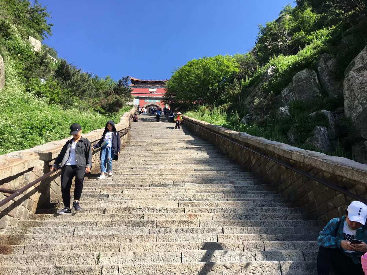 泰山红门_泰山红门门票预约_泰山红门到山顶多少公里