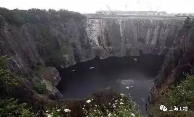 上海深坑酒店多少钱一晚_上海地下深坑酒店_上海深坑酒店