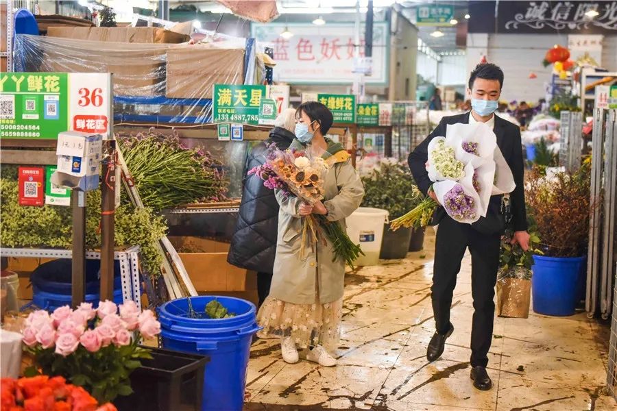 成都市花卉市场批发在哪里_成都市花是什么花_成都花市