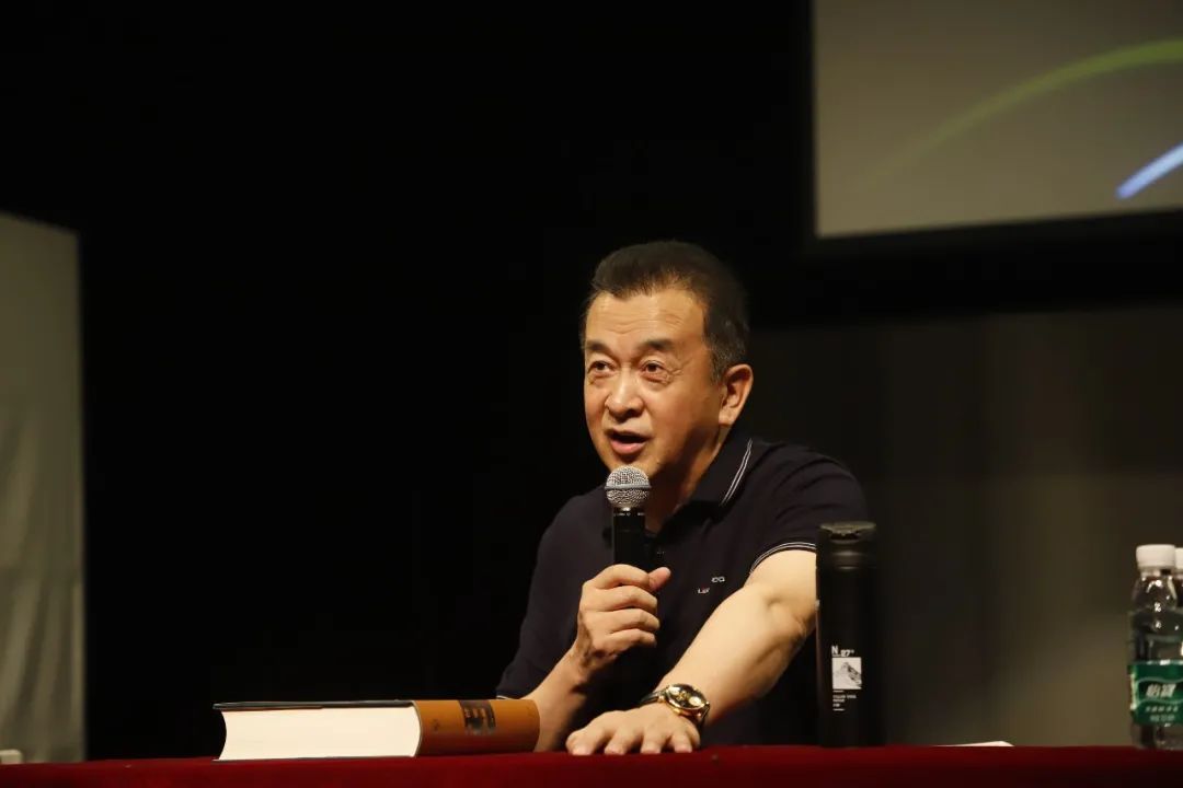 黄宏影喜剧片_黄宏喜剧电影_电影喜剧黄宏简介