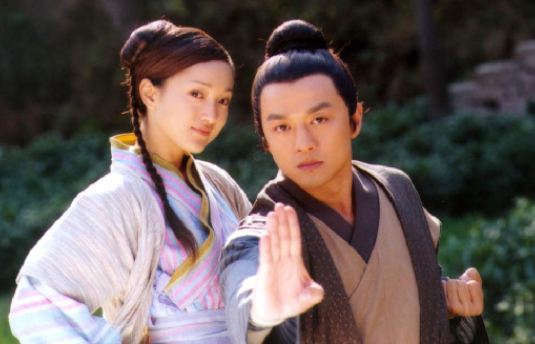 李亚鹏现任妻子是谁_李亚鹏妻子_演员李亚鹏现任妻子