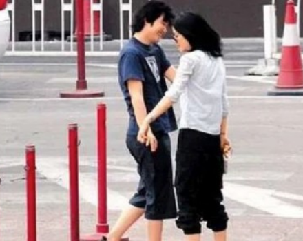 李亚鹏现任妻子是谁_演员李亚鹏现任妻子_李亚鹏妻子