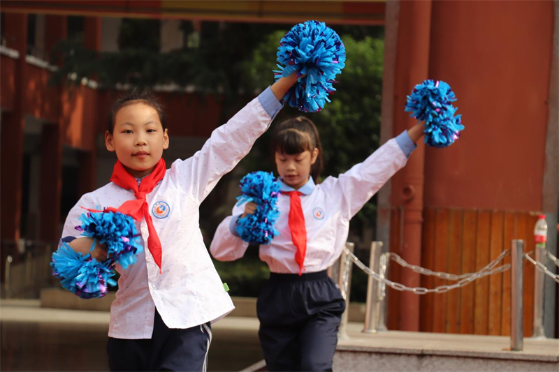 长塘里小学校徽_长塘里小学张莉_长塘里小学