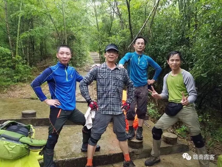 齐云山在哪_齐云山南酸枣糕_齐云山风景名胜区