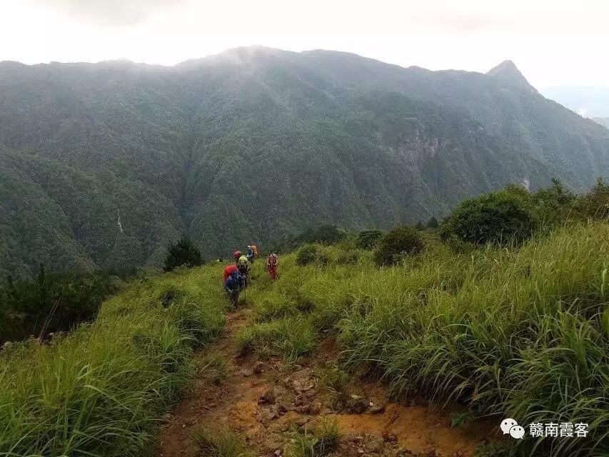 齐云山南酸枣糕_齐云山风景名胜区_齐云山在哪