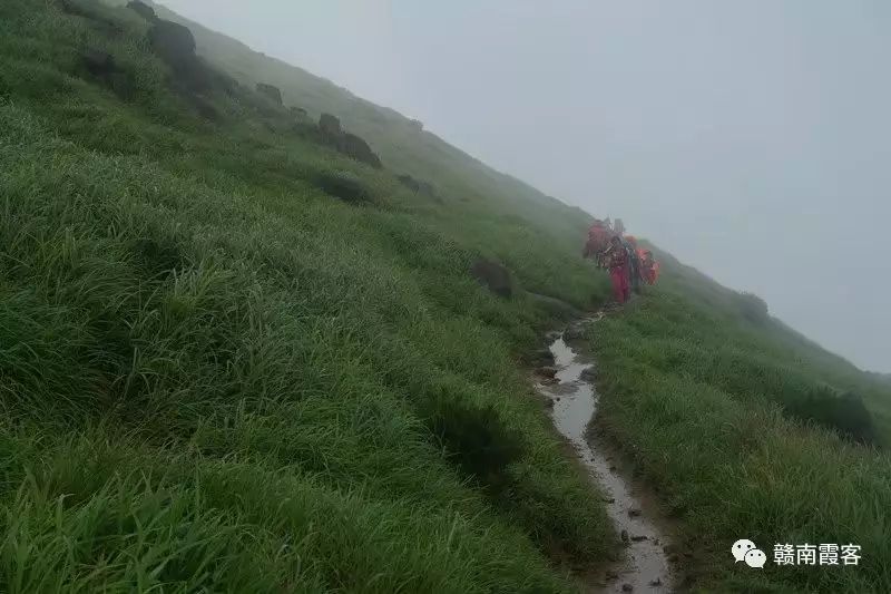 齐云山在哪_齐云山风景名胜区_齐云山南酸枣糕