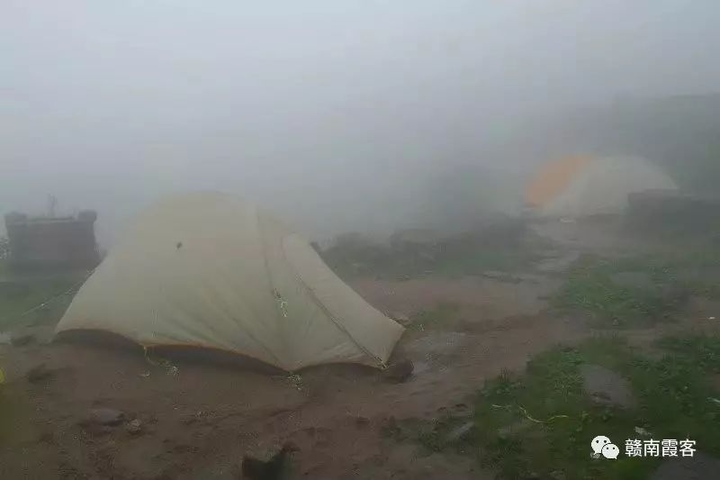 齐云山风景名胜区_齐云山南酸枣糕_齐云山在哪