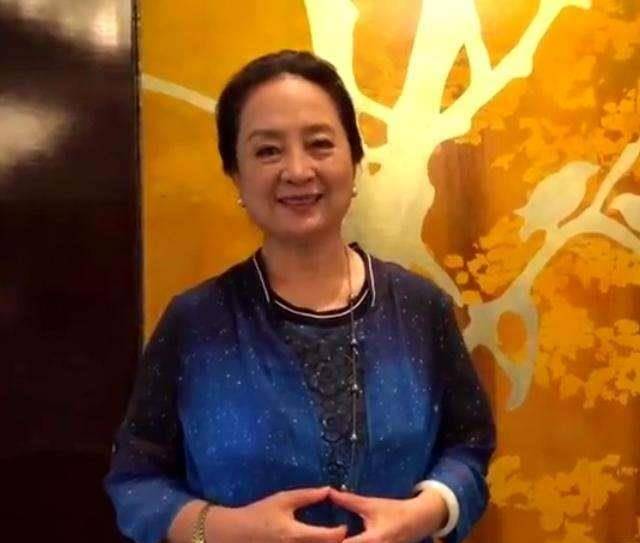 释小龙老婆结婚照_释小龙的女搭档_释小龙老婆